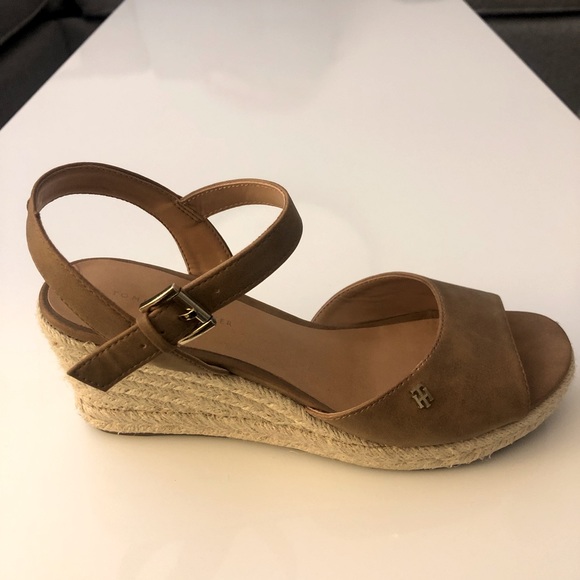 Tommy Hilfiger espadrilles - Picture 2 of 10